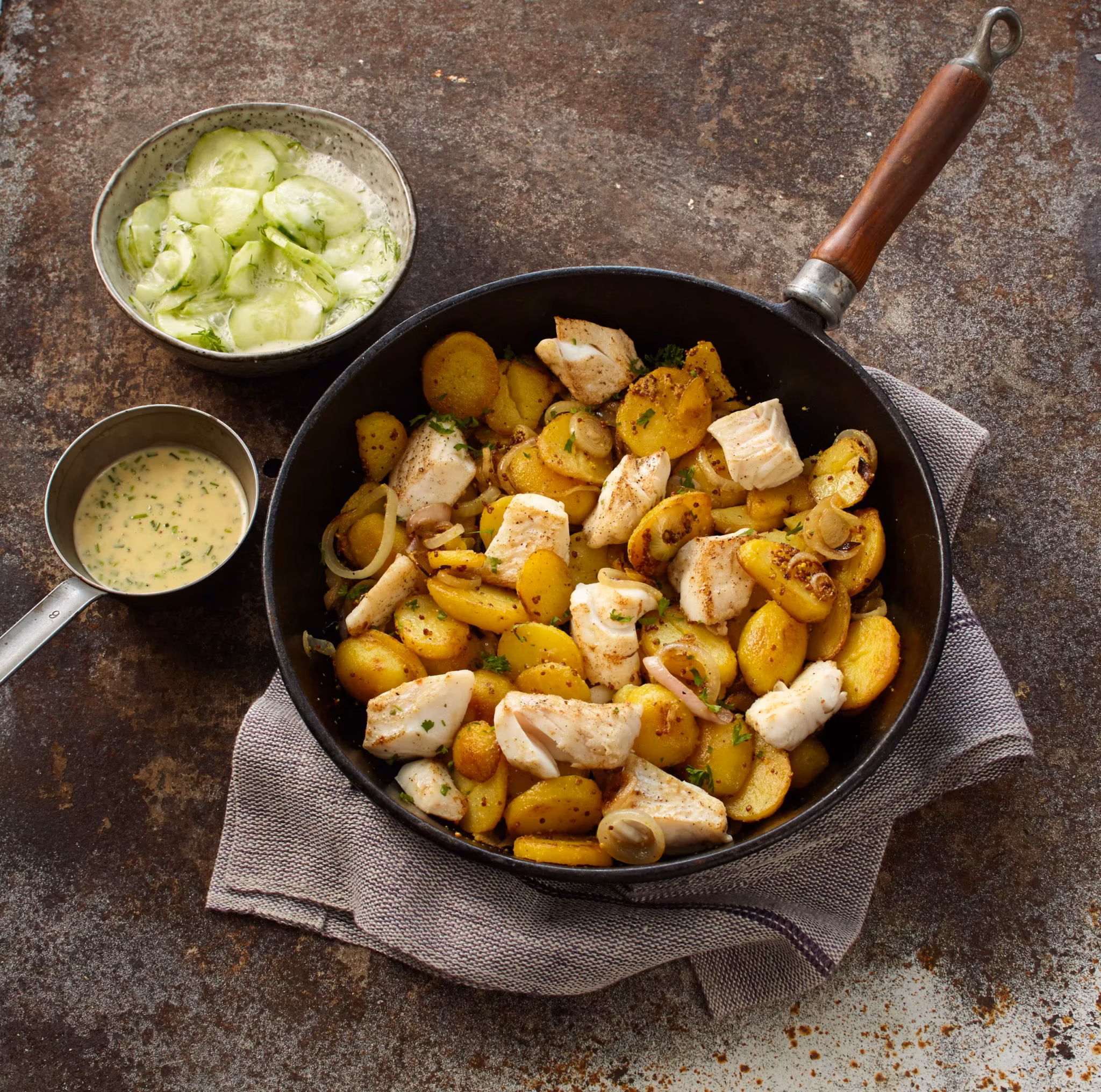 Hamburger panko vis met mosterdsaus