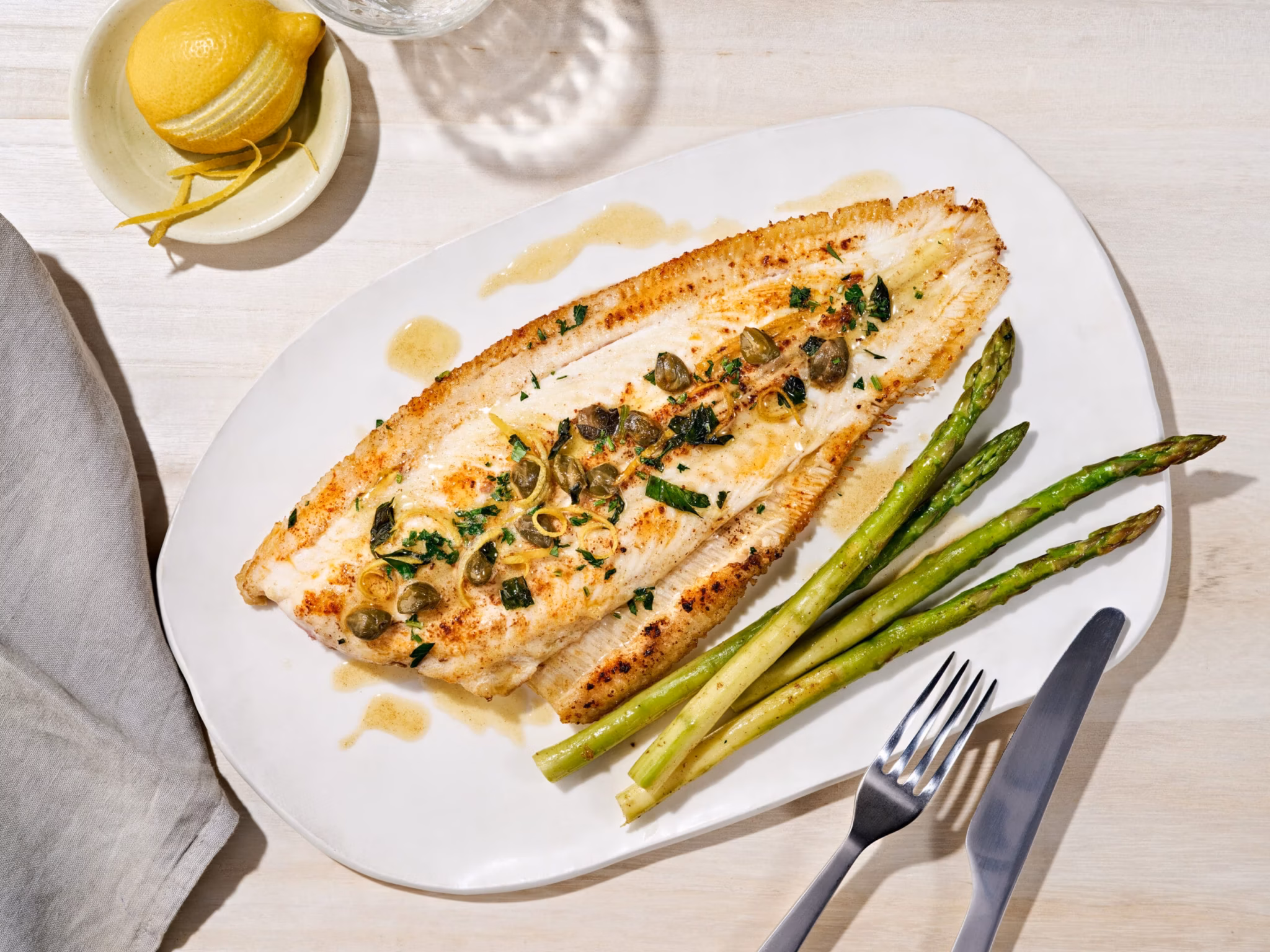 Zeetong à la meunière met asperges