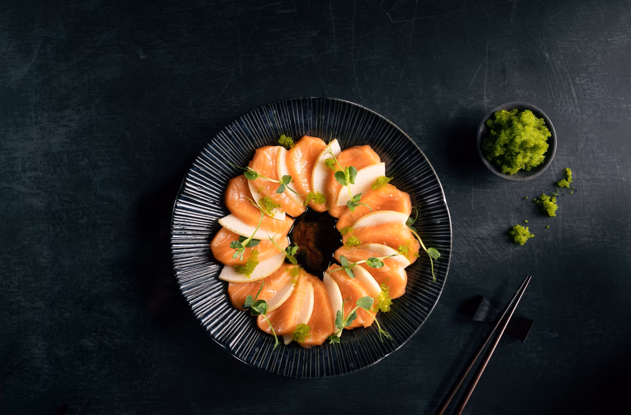 Sashimi van zalm en peer