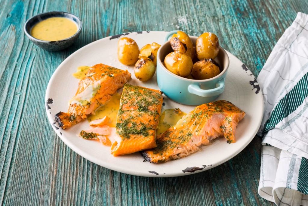 Zalm op cederhouten plank, Graved-stijl